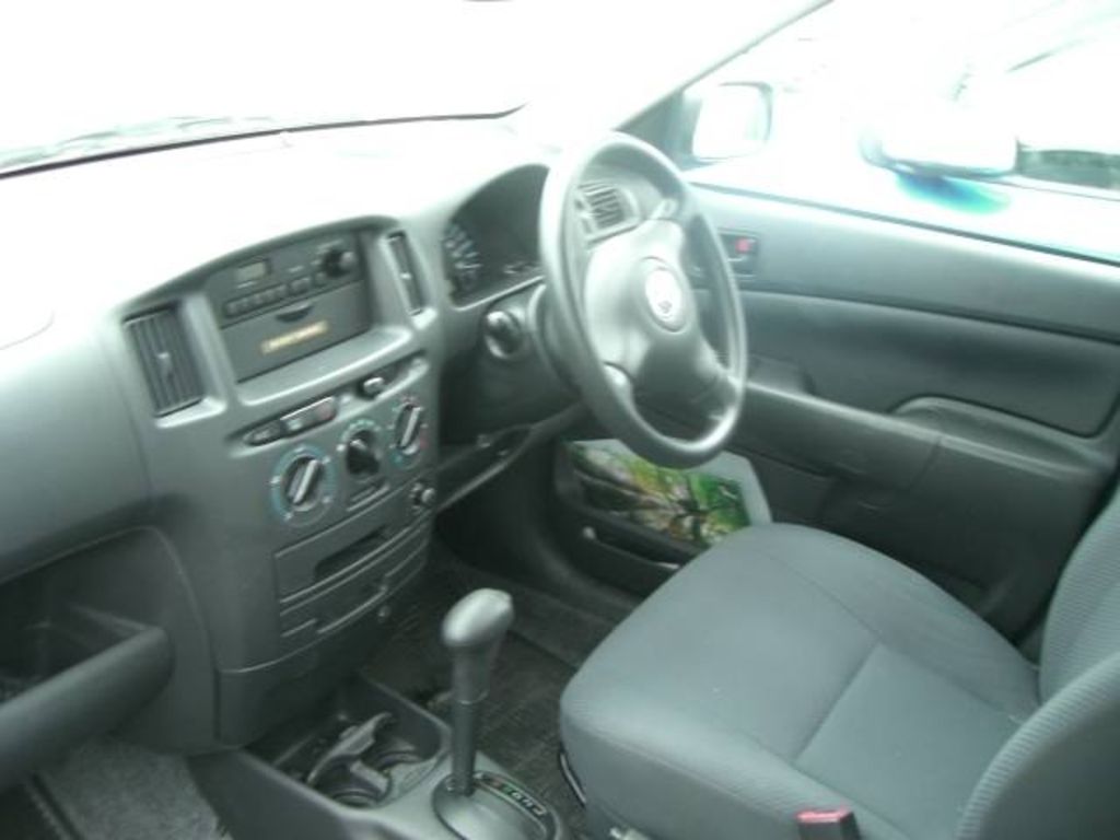 2004 Toyota Probox