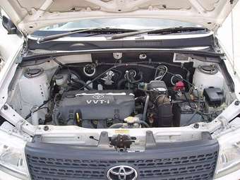2004 Toyota Probox Photos