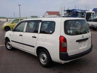 2004 Toyota Probox Pics