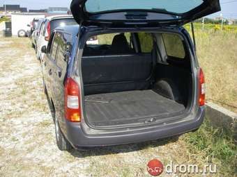 2004 Toyota Probox Photos