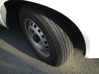 2004 Toyota Probox Images