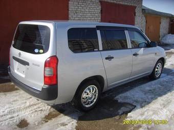 2004 Toyota Probox Photos