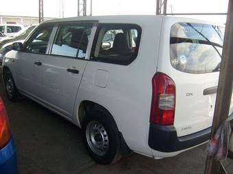 2004 Toyota Probox Photos