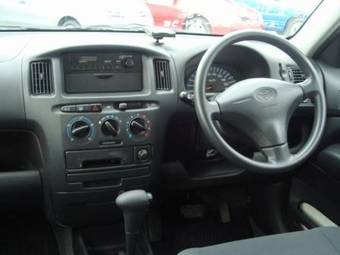2004 Toyota Probox Pictures