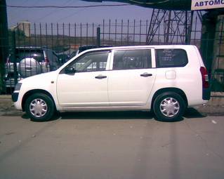 2004 Toyota Probox Pictures