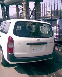 2004 Toyota Probox Photos