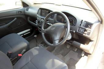 2004 Toyota Probox Photos