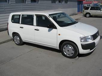 2004 Toyota Probox Photos