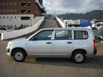 2004 Toyota Probox Pictures