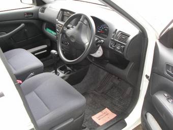 2004 Toyota Probox Images