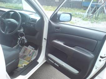 2004 Toyota Probox Pictures