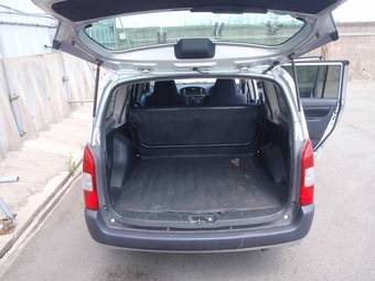 2004 Toyota Probox Photos