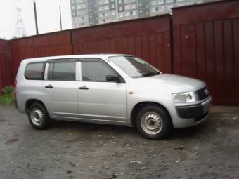 2004 Toyota Probox Photos