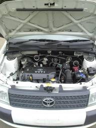 2004 Toyota Probox Photos