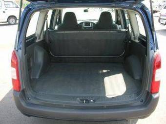 2004 Toyota Probox Pictures