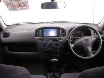 2004 Toyota Probox Images