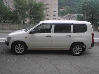 2004 Toyota Probox Photos