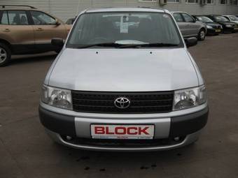 2004 Toyota Probox Pictures