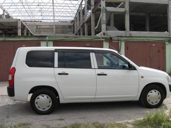 2004 Toyota Probox Photos