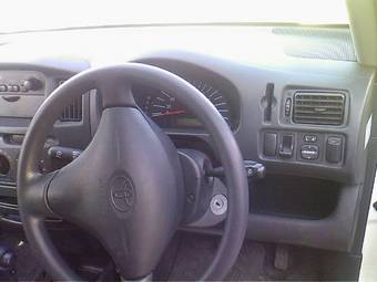 2005 Toyota Probox Pictures