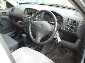 2005 Toyota Probox Photos