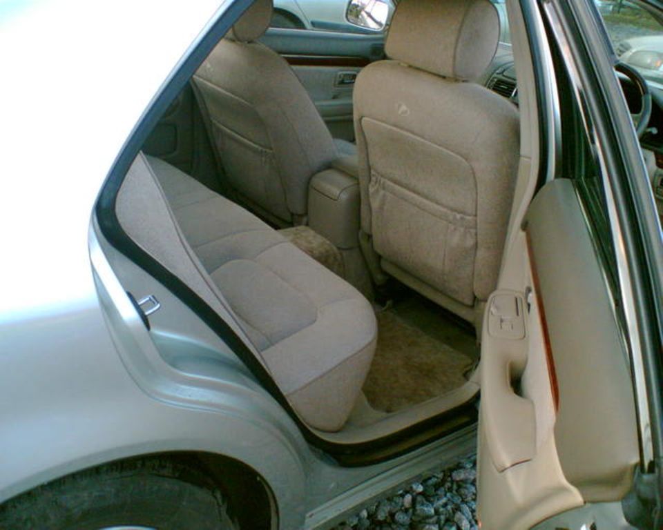 1999 Toyota Progres