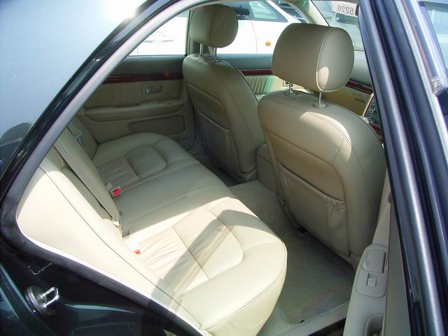 1999 Toyota Progres Pictures