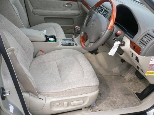 2000 Toyota Progres