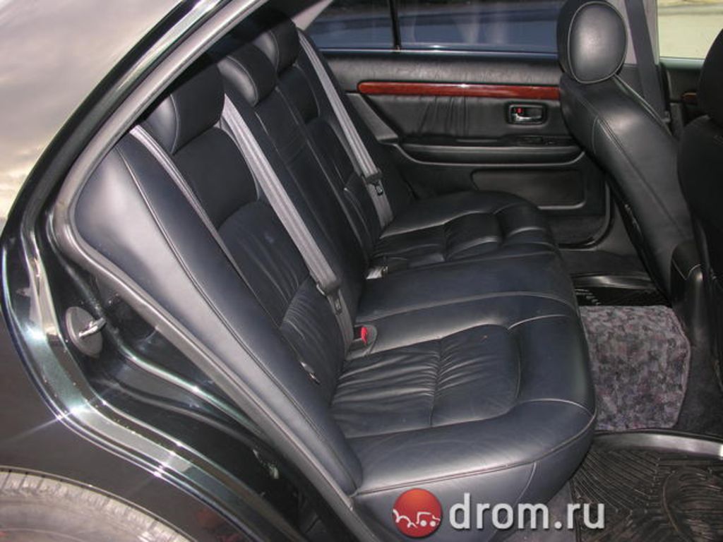 2000 Toyota Progres