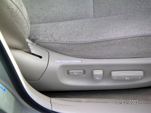 2000 Toyota Progres Pictures