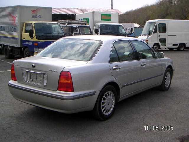 2000 Toyota Progres Photos