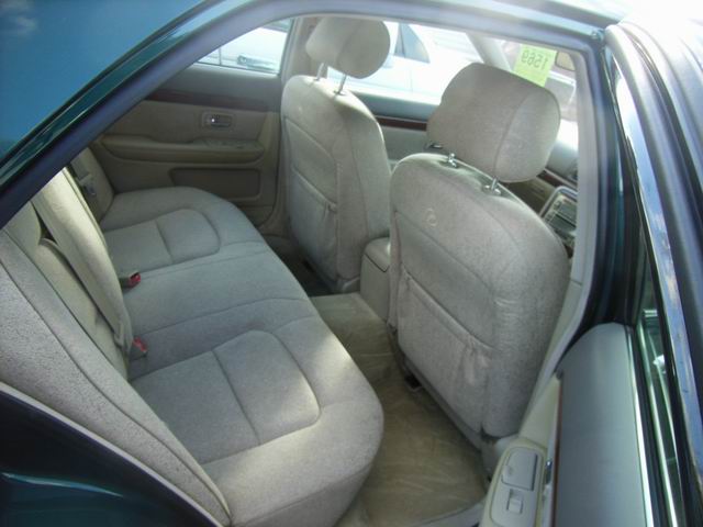 2000 Toyota Progres Photos