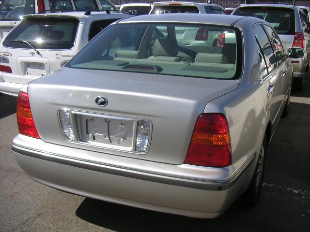 2000 Toyota Progres Photos
