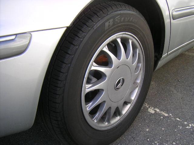 2000 Toyota Progres Photos
