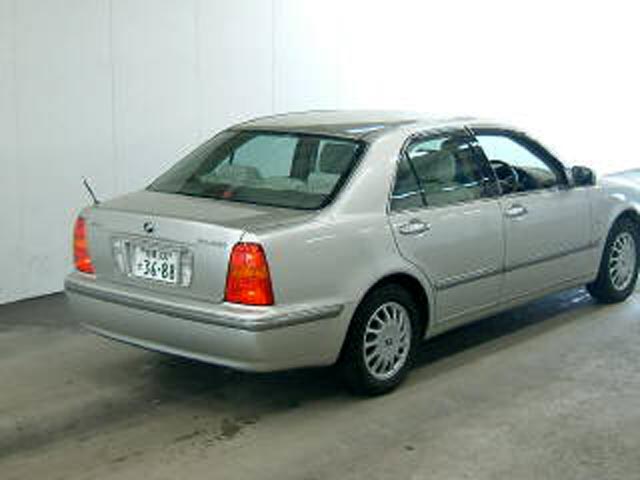 2000 Toyota Progres Wallpapers