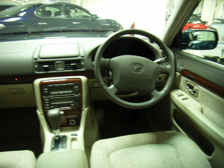 2001 Toyota Progres Pictures