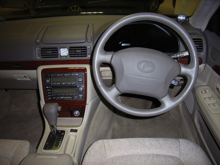 2001 Toyota Progres Pictures