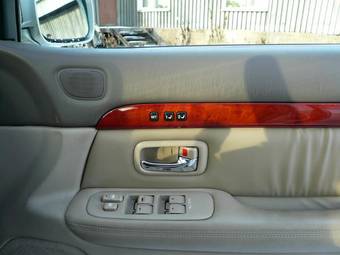 2002 Toyota Progres Pics