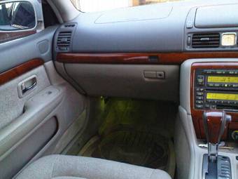 2002 Toyota Progres Photos