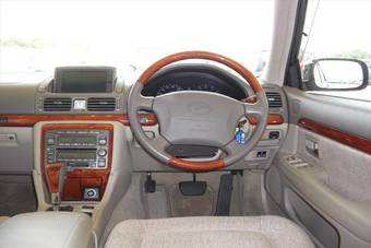 2003 Toyota Progres Photos