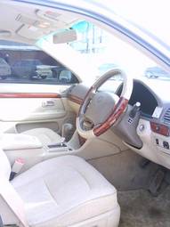 2003 Toyota Progres Pictures