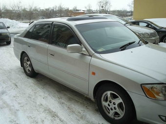 2000 Toyota Pronard