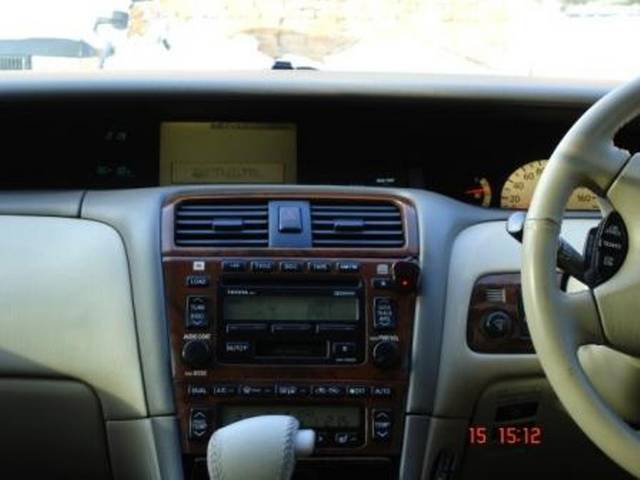 2000 Toyota Pronard