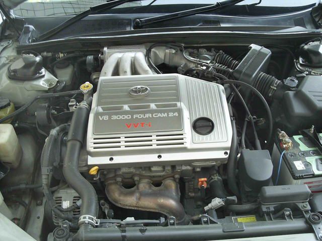 2000 Toyota Pronard