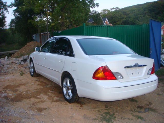 2000 Toyota Pronard