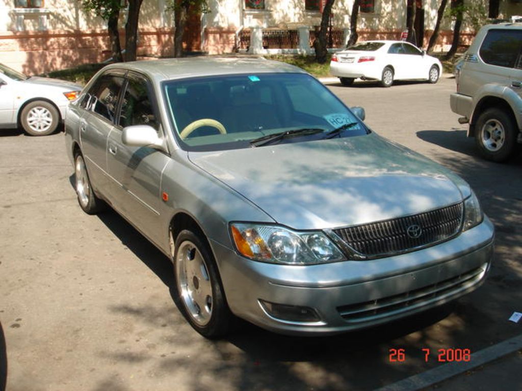 2000 Toyota Pronard