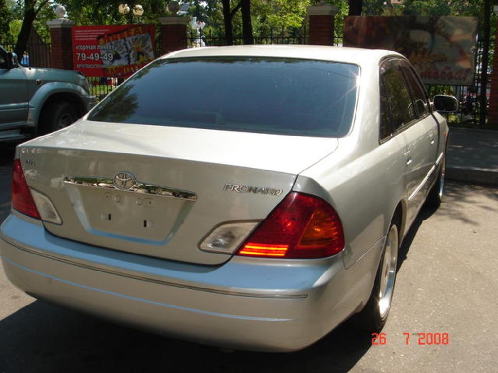 2000 Toyota Pronard