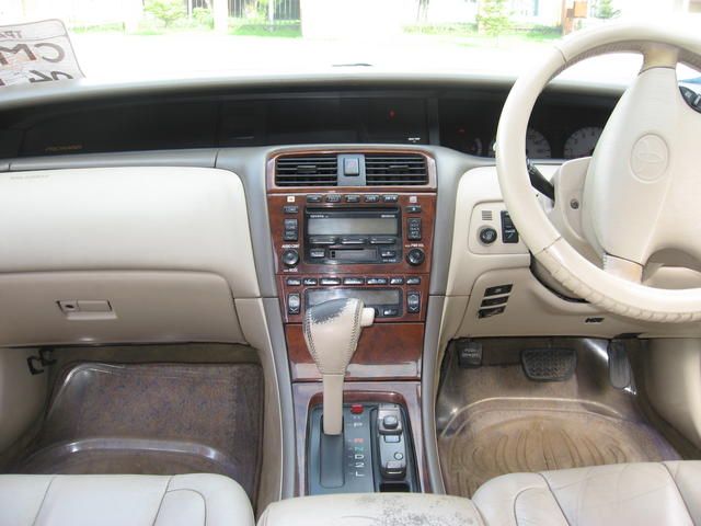 2000 Toyota Pronard