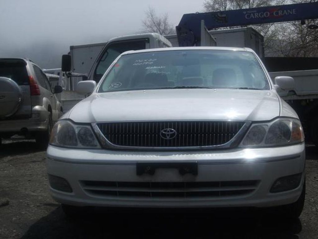 2000 Toyota Pronard