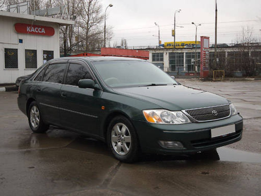 2000 Toyota Pronard